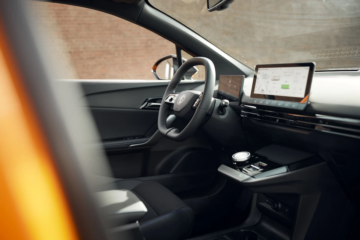 Apple CarPlay / Android Auto