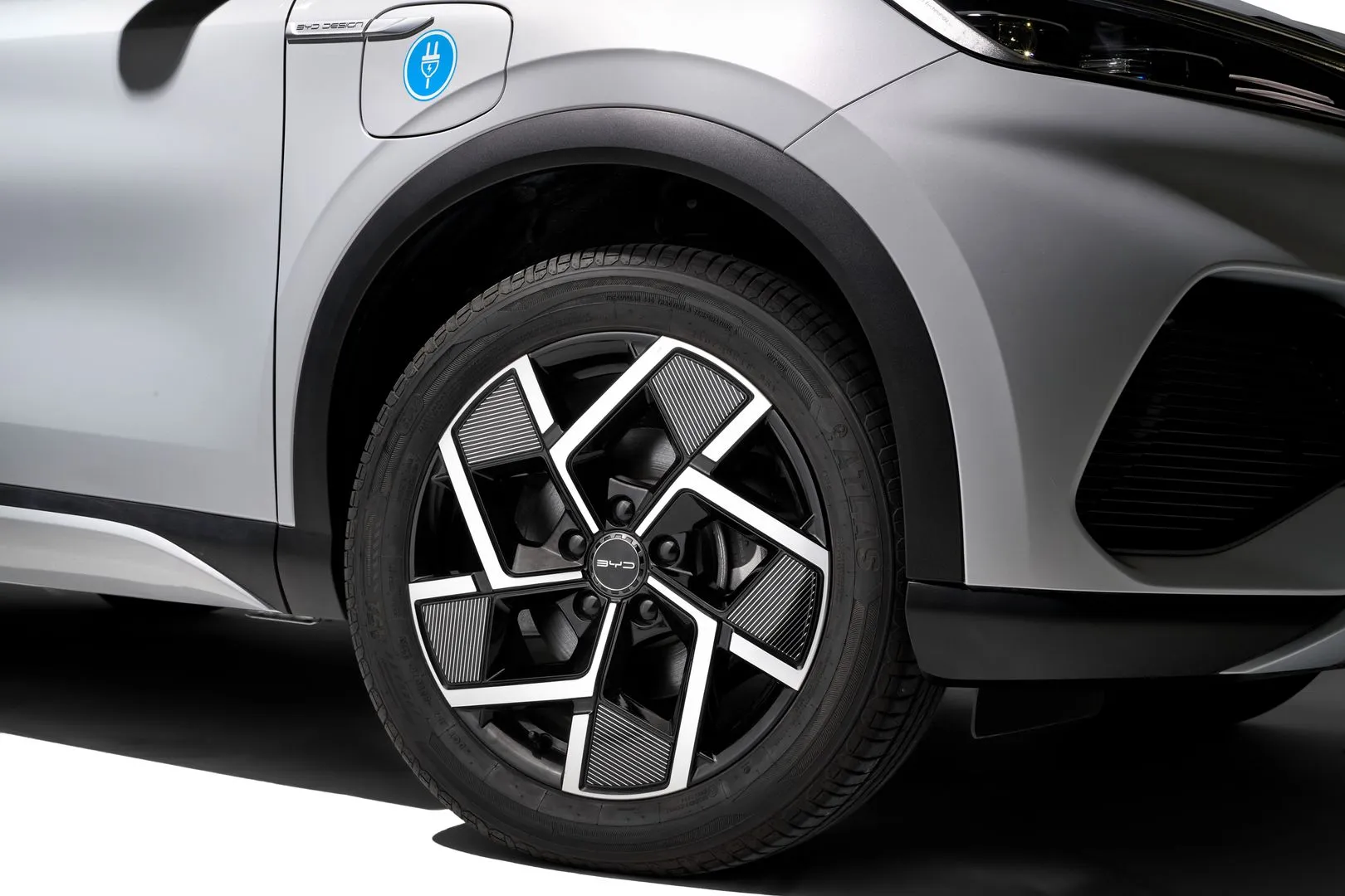 18” alloy wheels